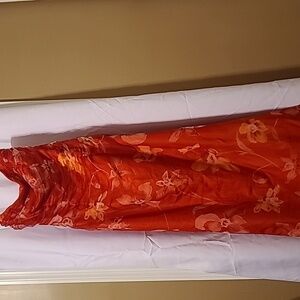 Kay Unger NY | size 10 | self:100% silk & lining: 100% polyester